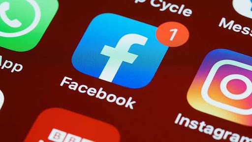 Facebook rethinks news payments